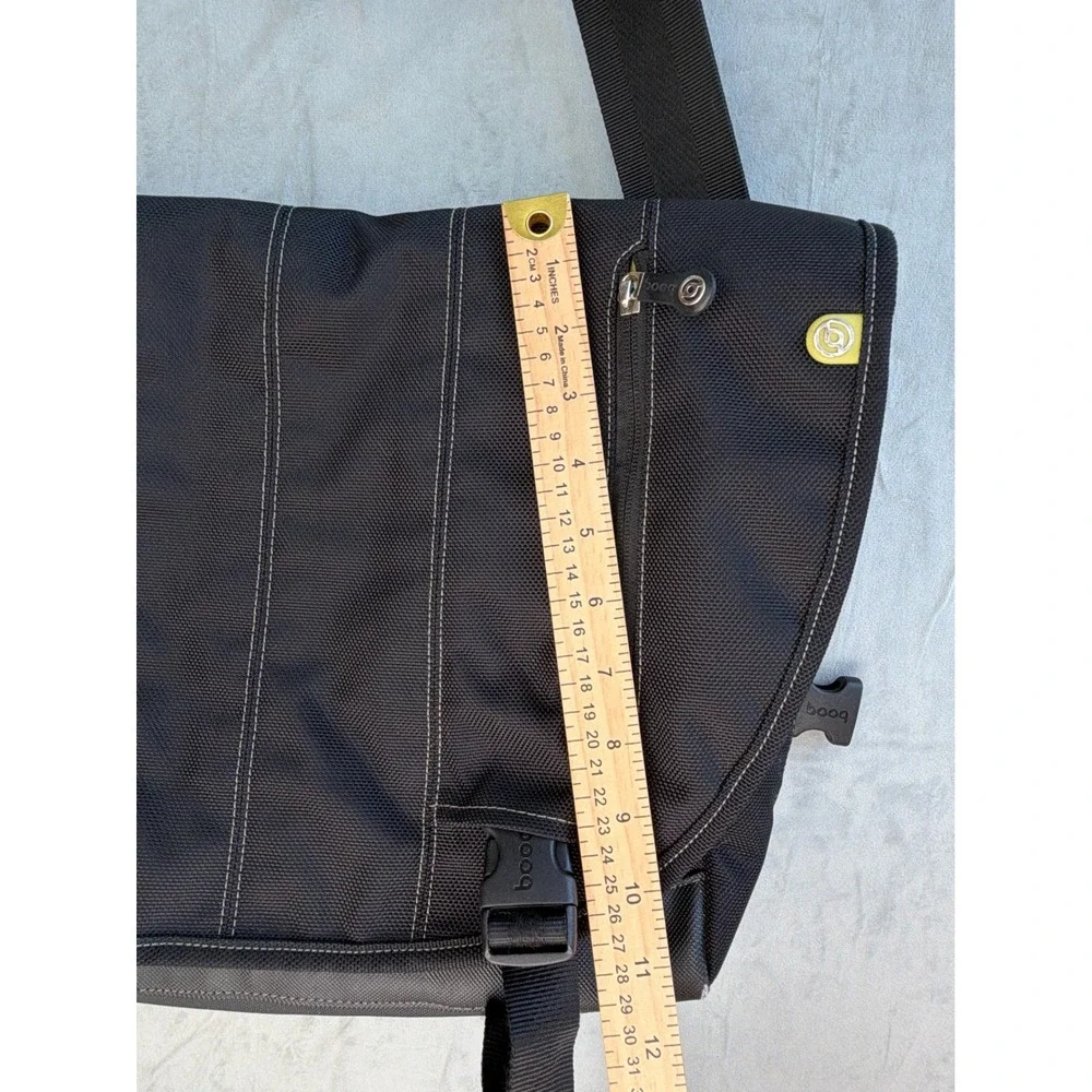 Booq BOA Nerve Laptop Computer Messenger Bag Crossbody Black Rugged RFID Commute